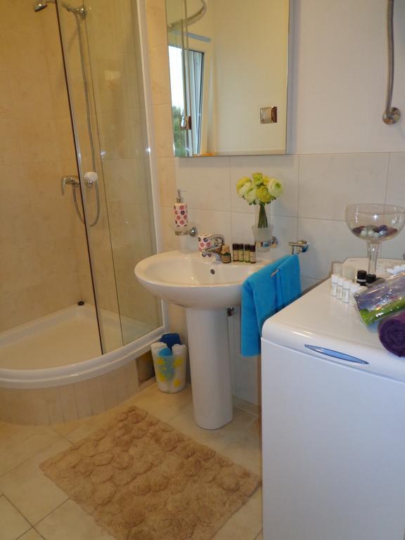Apartment Diana Rogoznica  Bilik gambar