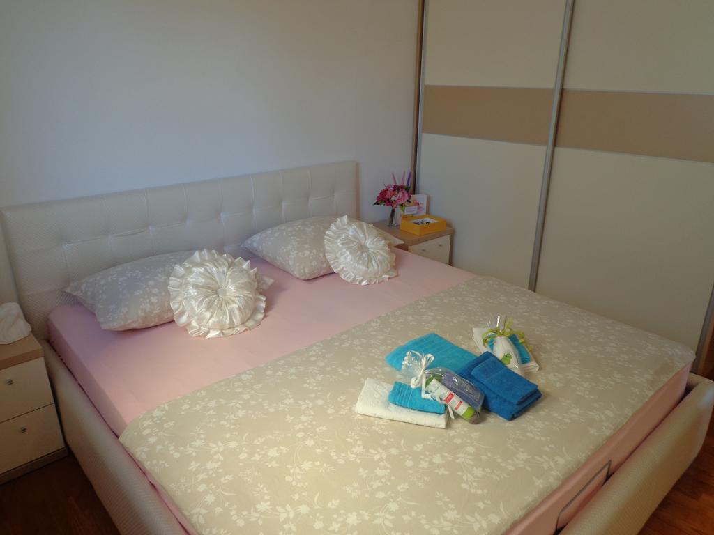 Apartment Diana Rogoznica  Bilik gambar