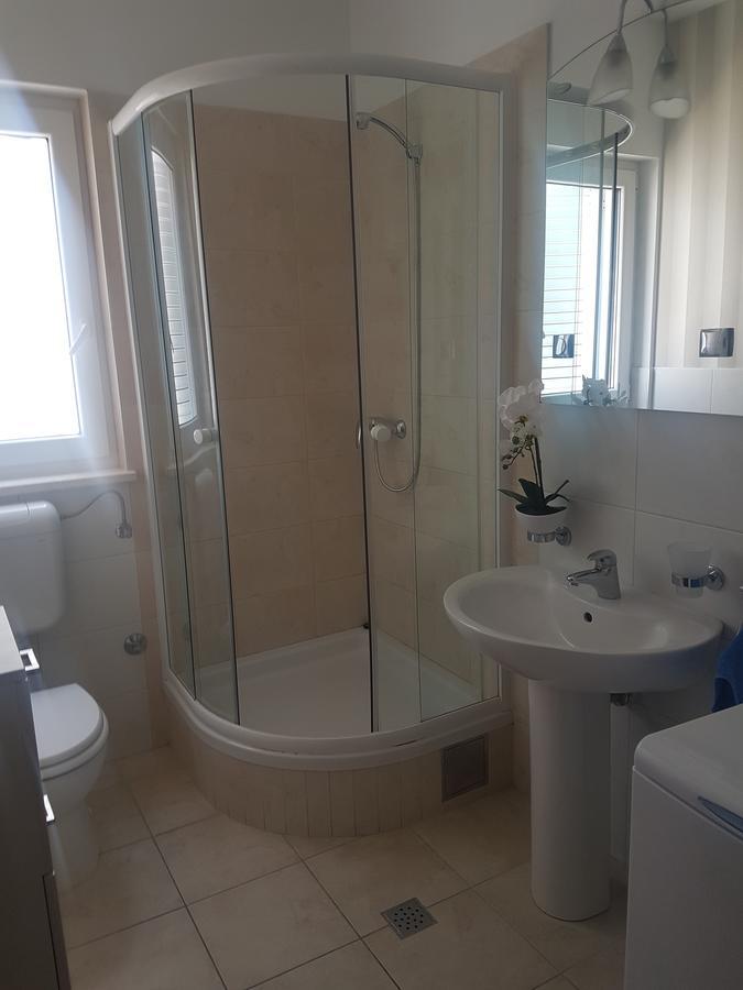 Apartment Diana Rogoznica  Luaran gambar